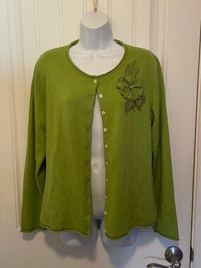 Zena Long Sleeve Green Sweater w Beaded Flower Embellishment / SZ M Woman